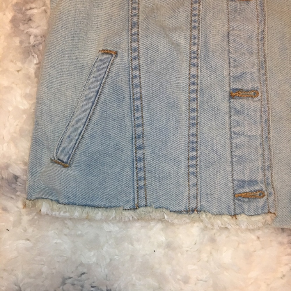 Jean Vest - Picture 2 of 2